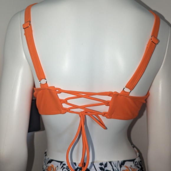 Woman's medium bikini top NWT brand Aqua Eve - Picture 3 of 4